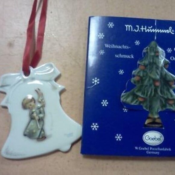 M J Hummel 2000 Bell Ornament Heavenly Angel #1543